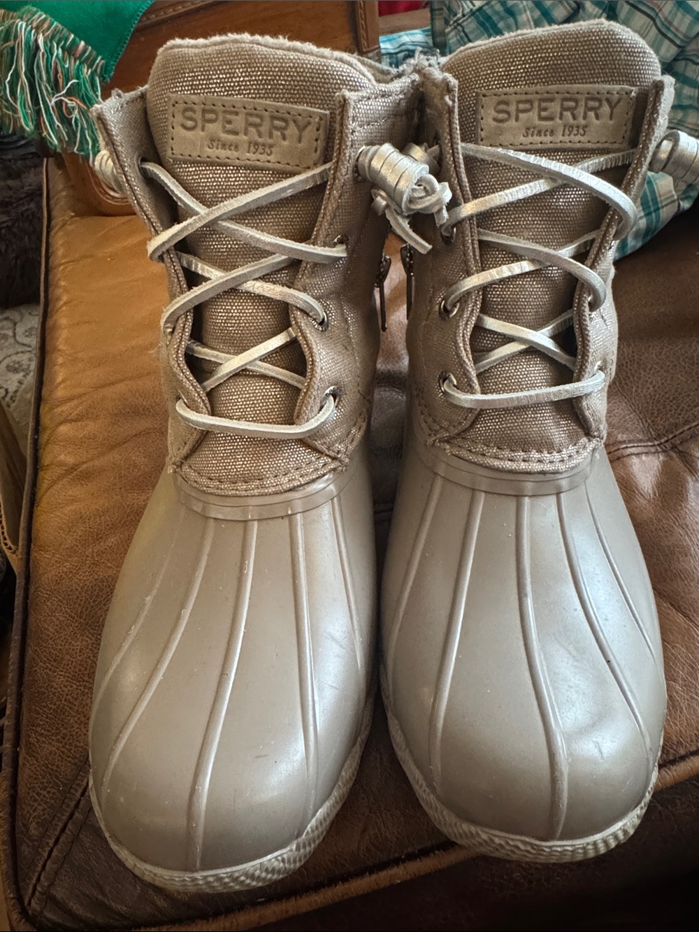 Sperry women’s Gray Waterproof Lace-Up Duck Boots